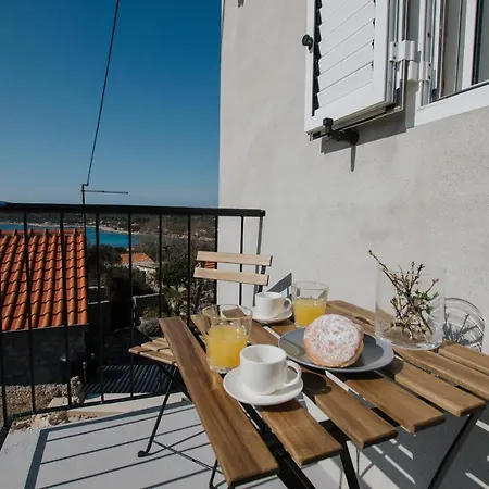 House Marija Drvenik Mali Tatil Evi Trogir