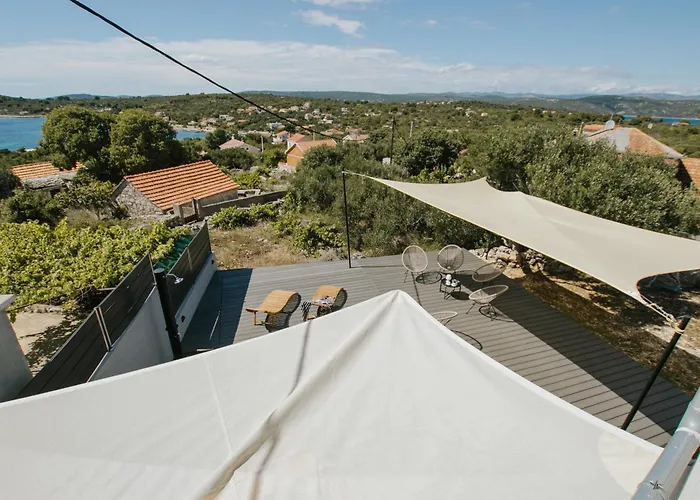 House Marija Drvenik Mali 度假居 特罗吉尔