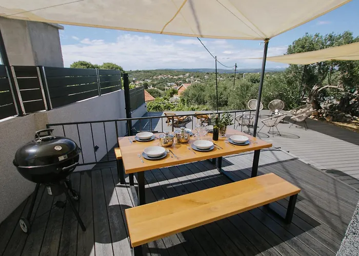 House Marija Drvenik Mali 度假居