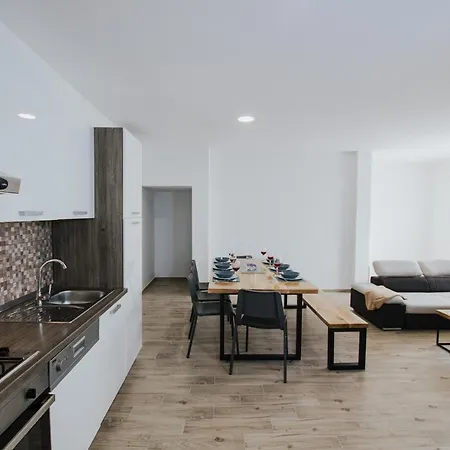 Дом отдыха House Marija Drvenik Mali Трогир