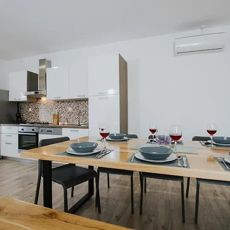 House Marija Drvenik Mali Дом отдыха *