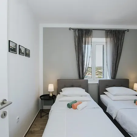 House Marija Drvenik Mali Дом отдыха *