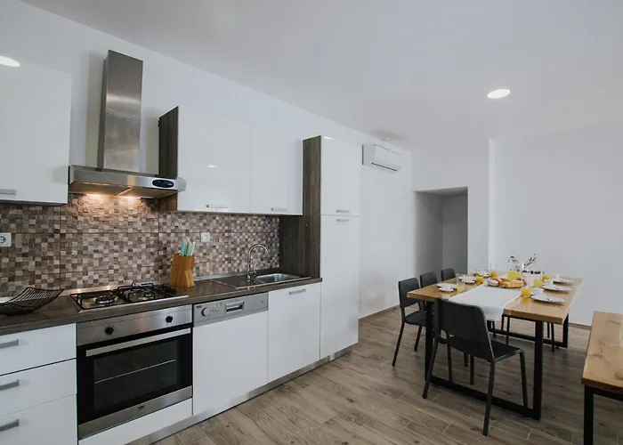 House Marija Drvenik Mali *